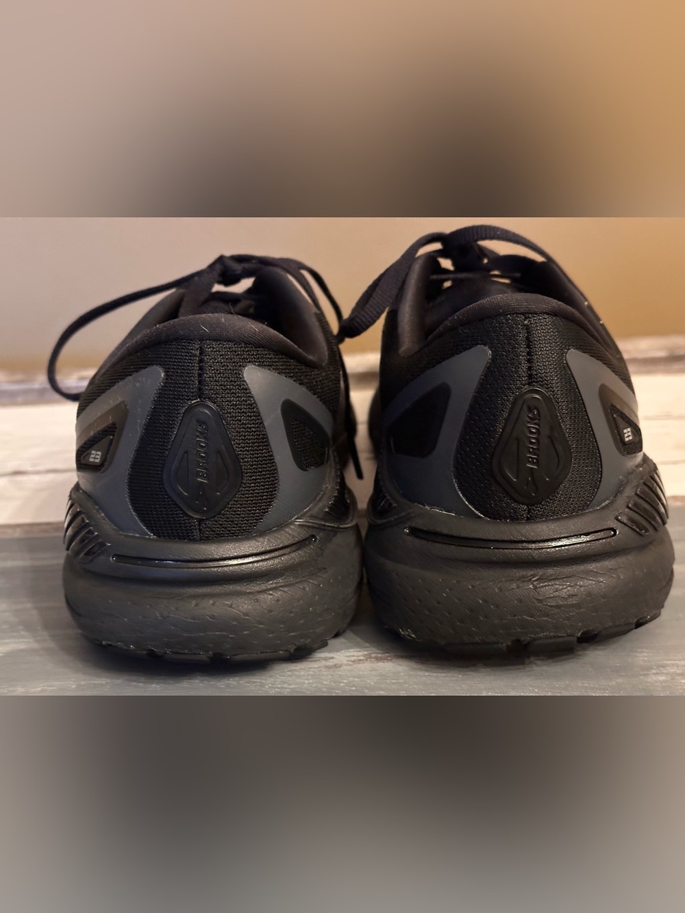 Brooks Adrenaline GTS 23 Women’s Running Black Size 9.5 B Stability Sneaker - Picture 5 of 11